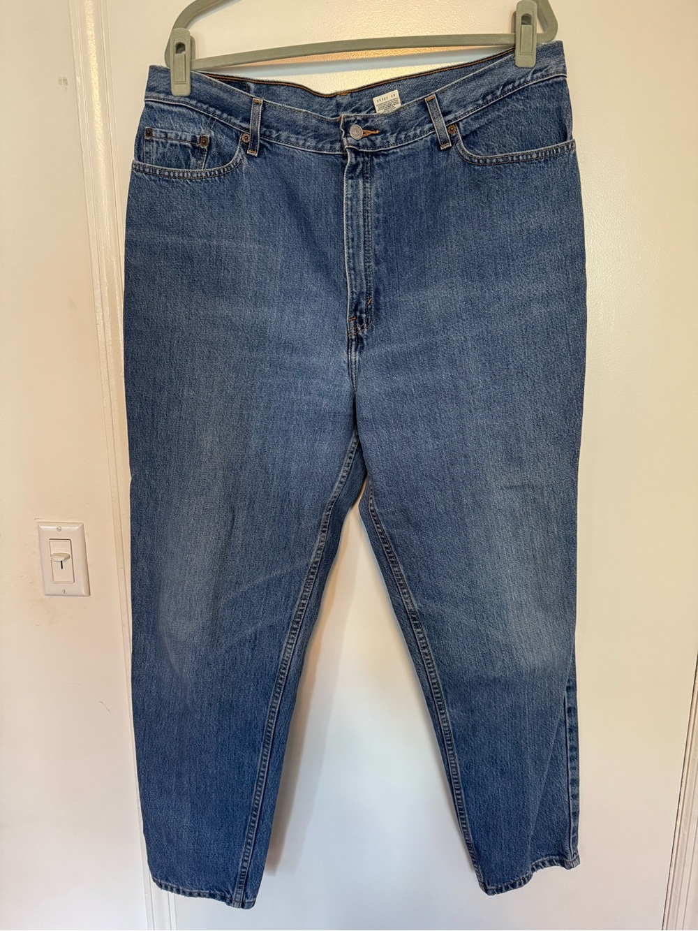 Vintage Levi’s 550 Taper Fit Jeans
